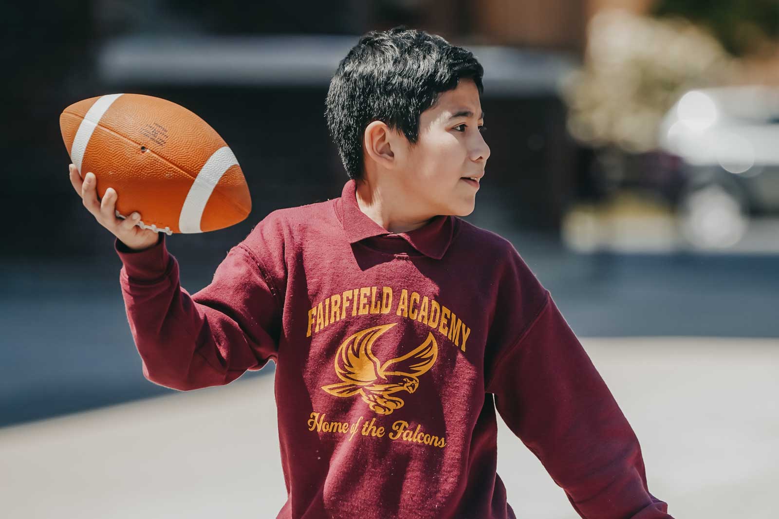 Fairfield-throwing-football